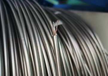 أحدث أخبار الشركة عن الكابلات المعزولة من المعادن - قلب النحاس مع العزل المعدني والغلاف المعدني مثل النحاس الخ