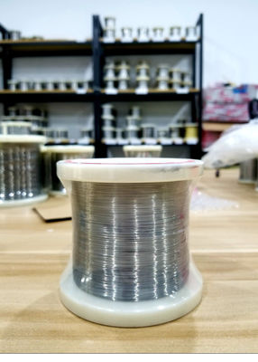 سعر جيد سلك مقاومة Nichrome 80 / 20 Cr20Ni80 لعنصر التدفئة الانترنت