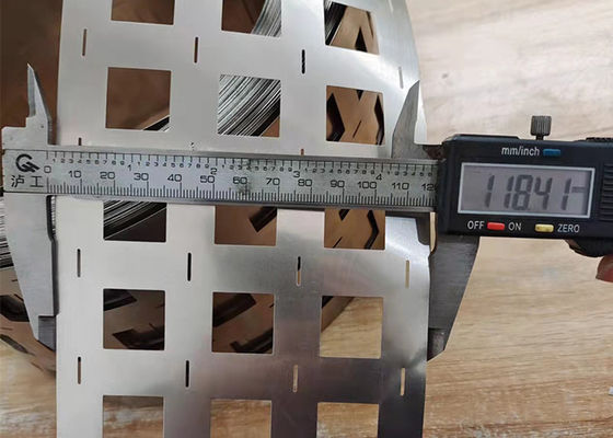 سعر جيد شريط نيكل نقي ساطع 4P بنسبة 99.6% Ni لتوصيل بطارية 18650 الانترنت